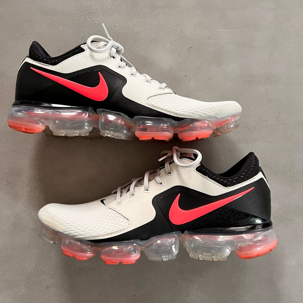 Men’s NIKE VAPOR MAX sneakers